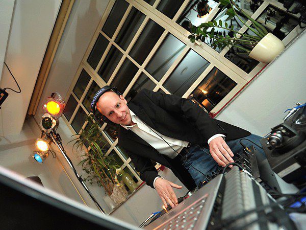 1469103174 hochzeitsfeier ludwigforum aachen 1469103174 hochzeitsfeier ludwigforum aachen