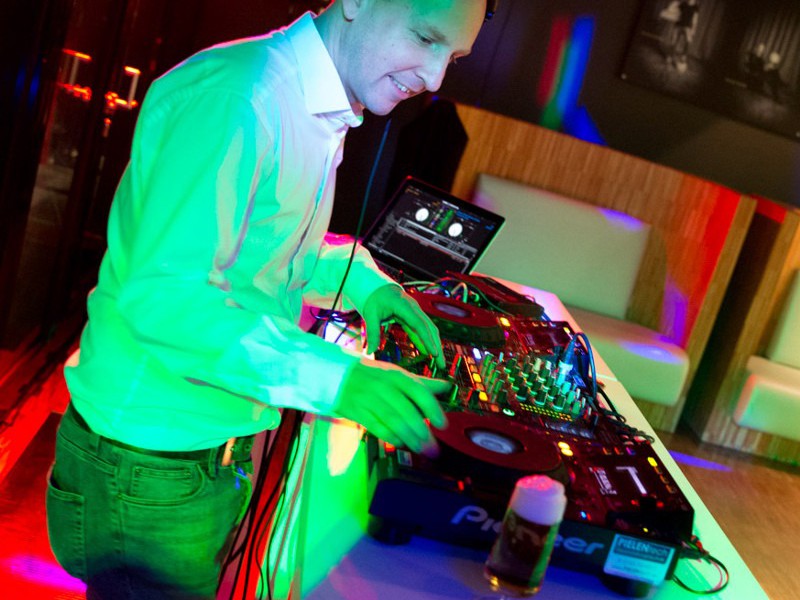 1522075098 tivolibusinesslounge 1522075098 tivolibusinesslounge